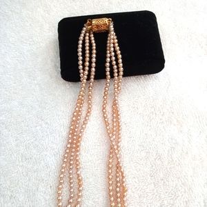 Ladies handmade strung pearl necklace